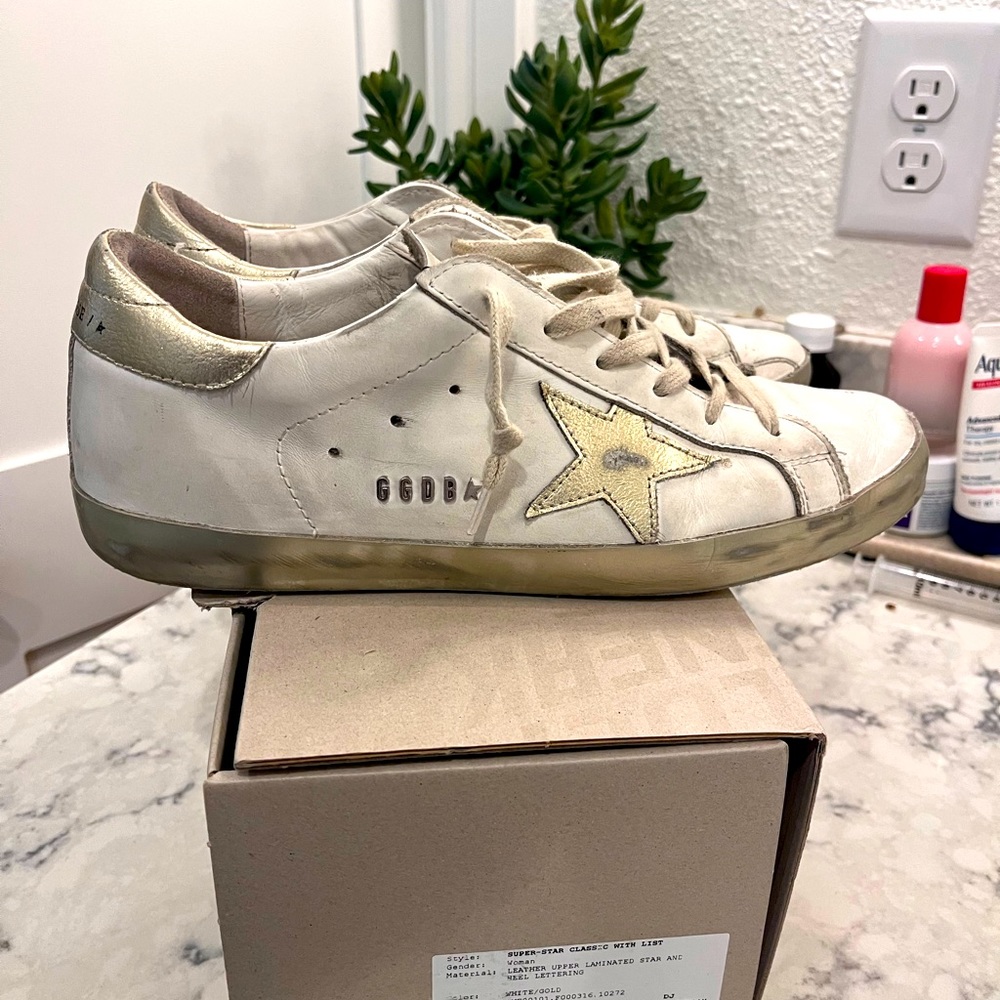 Golden Goose superstar